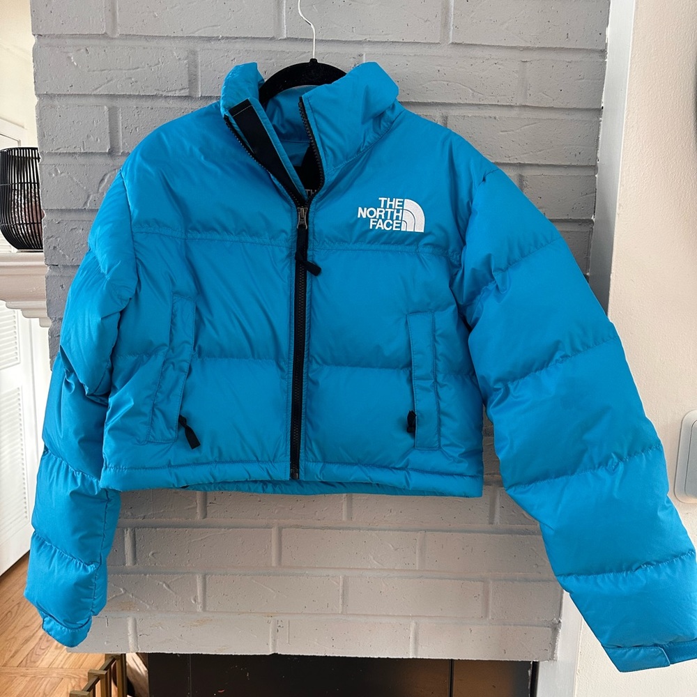 North face nuptse cropped jacket